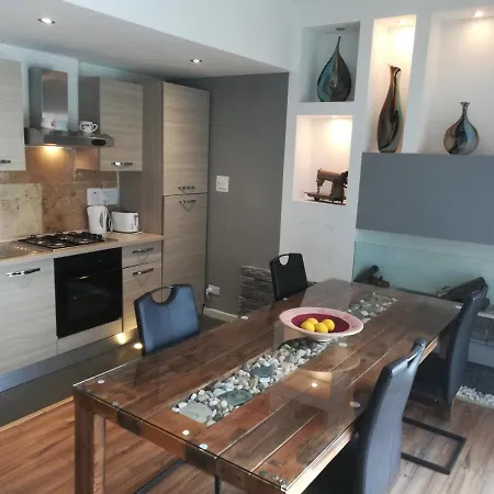 Apartment Little Wood Marsaskala