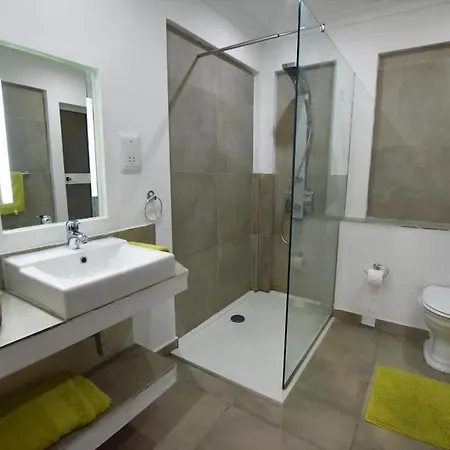 Little Wood 아파트